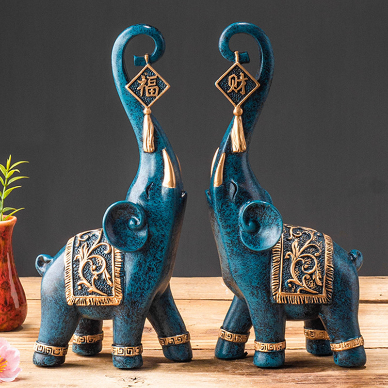 Um Par de Estatuetas de Elefan - Resin Art Gift For Anniversary avaliação e preço