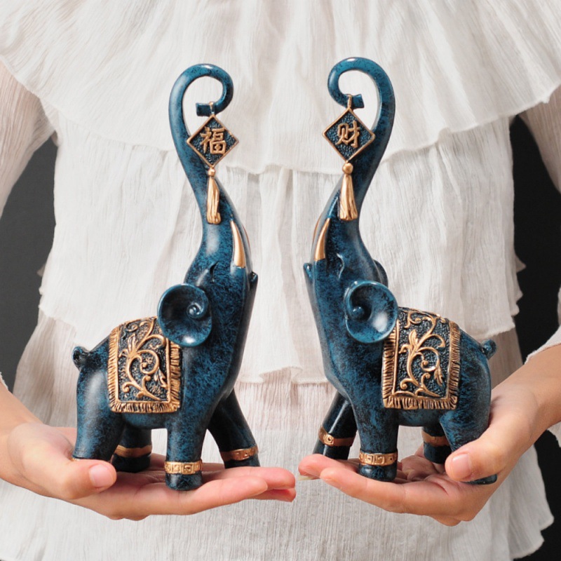 Um Par de Estatuetas de Elefan - Resin Art Gift For Anniversary avaliação e preço